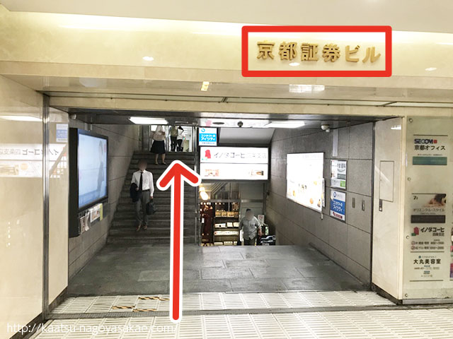 ���s�،��r��